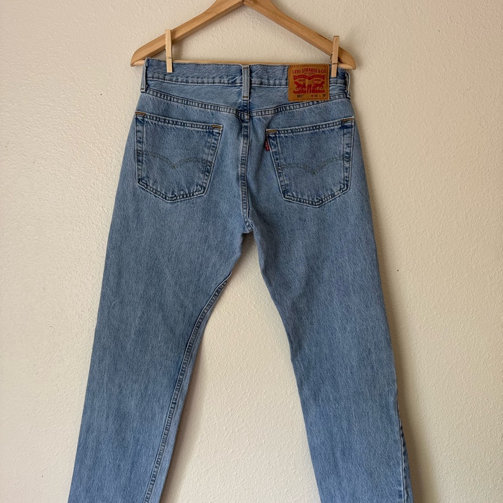 Levi's 502 Light Wash Relaxed Fit